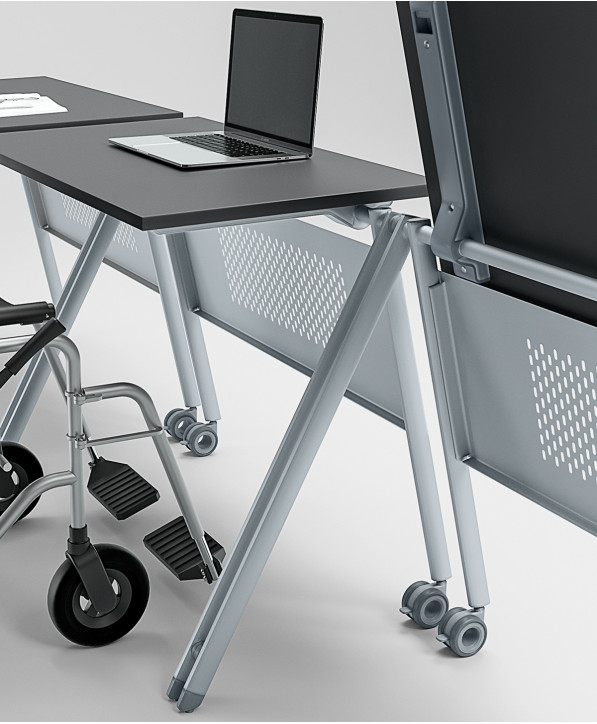 Table Formation Wheelchair Workstation