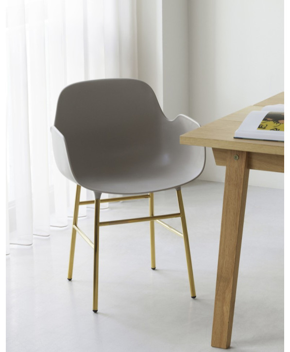 Chaise Form