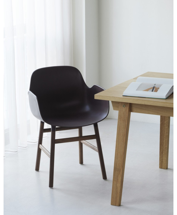 Chaise Form