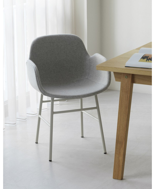 Chaise Form
