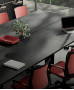 Tables Trama